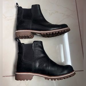 Chaco Women’s Fields Chelsea Waterproof Boot